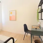 Expat Renting - Le Barcelone - Compans - Parking