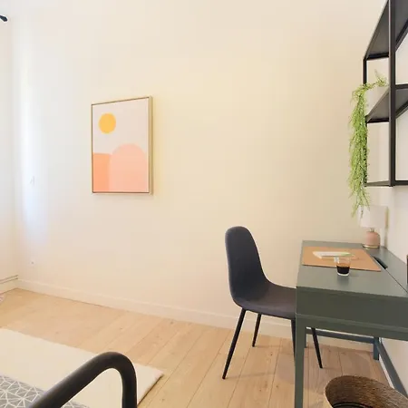 Expat Renting - Le Barcelone - Compans - Parking