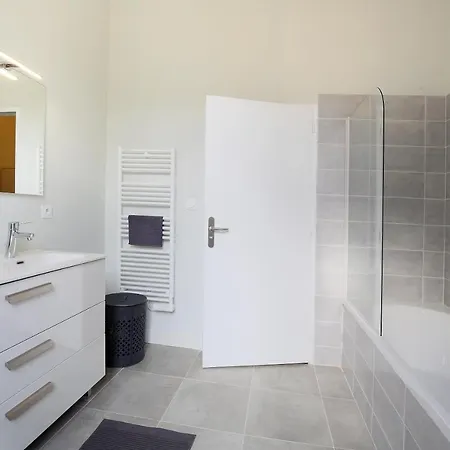 Expat Renting - Le Barcelone - Compans - Parking *