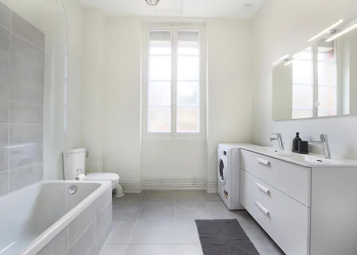 Expat Renting - Le Barcelone - Compans - Parking