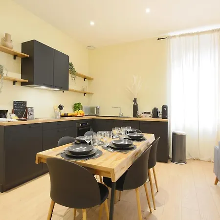 Expat Renting - Le Barcelone - Compans - Parking