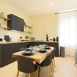 Expat Renting - Le Barcelone - Compans - Parking